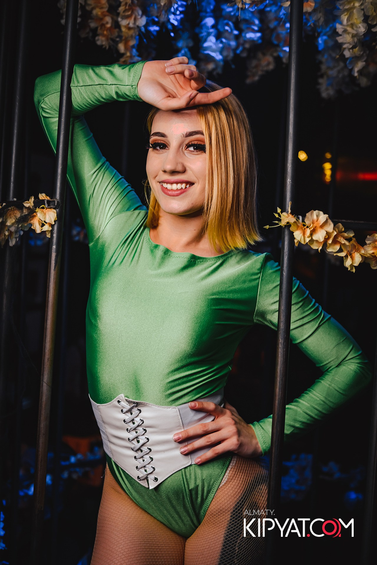 UYAT EMES BAR. КИПЯТКОМ АЛМАТЫ!