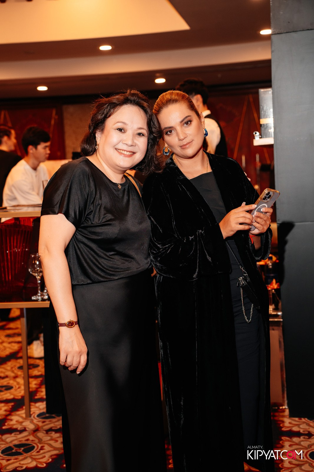 БЛАГОТВОРИТЕЛЬНЫЙ УЖИН В ЧЕСТЬ 30-ЛЕТИЯ ROTARY CLUB OF ALMATY. КИПЯТКОМ АЛМАТЫ!