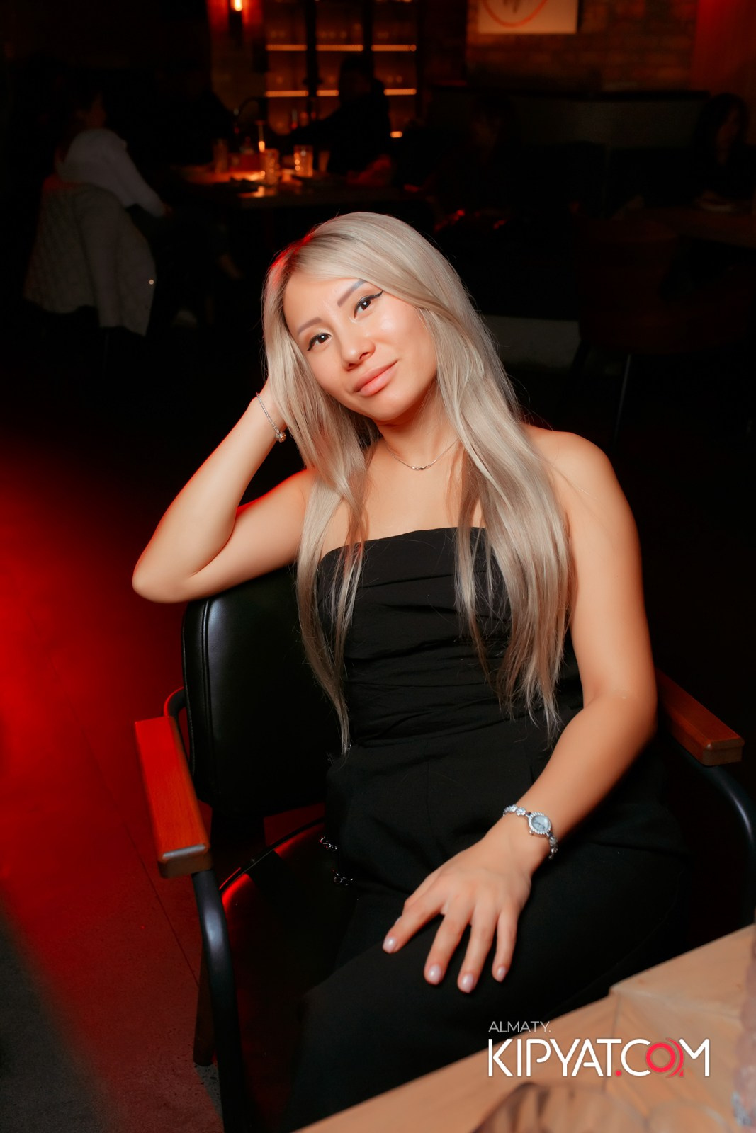 SPACE LOUNGE BAR. КИПЯТКОМ АЛМАТЫ!