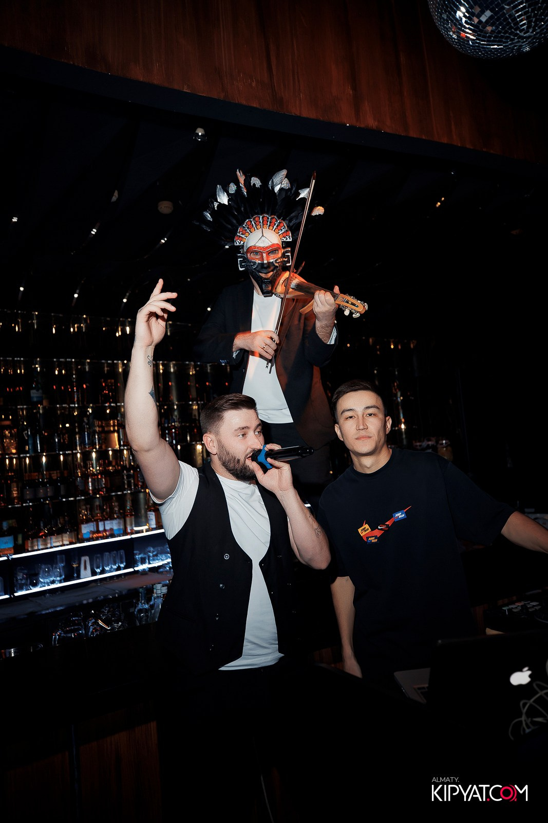 MOOD BAR & KARAOKE. КИПЯТКОМ АЛМАТЫ!