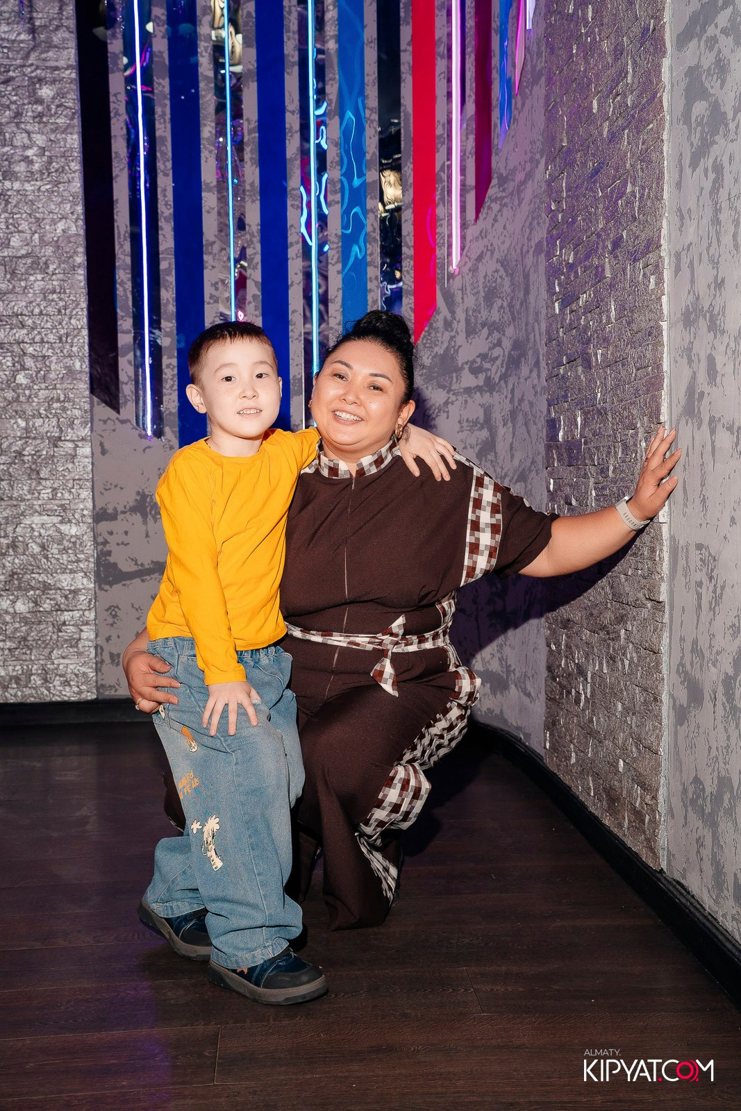 УХО И МЕДВЕДЬ НА ГАГАРИНА. КИПЯТКОМ АЛМАТЫ! Фотосъемка мероприятий в Алматы