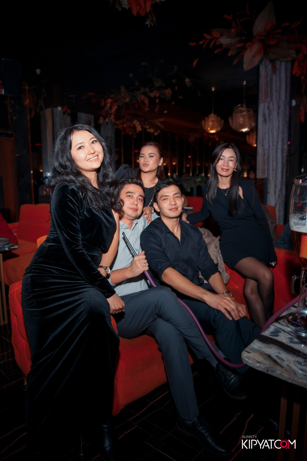 БАР ПАНАЕХАЛИ НА ДОСТЫК. КИПЯТКОМ АЛМАТЫ! Фотосъемка мероприятий в Алматы