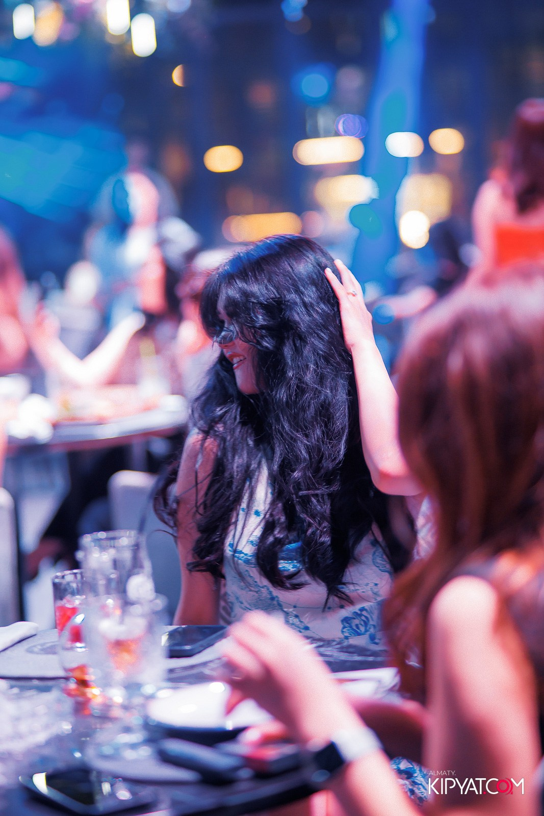 FRIENDS BAR & TERRACE. КИПЯТКОМ АЛМАТЫ!