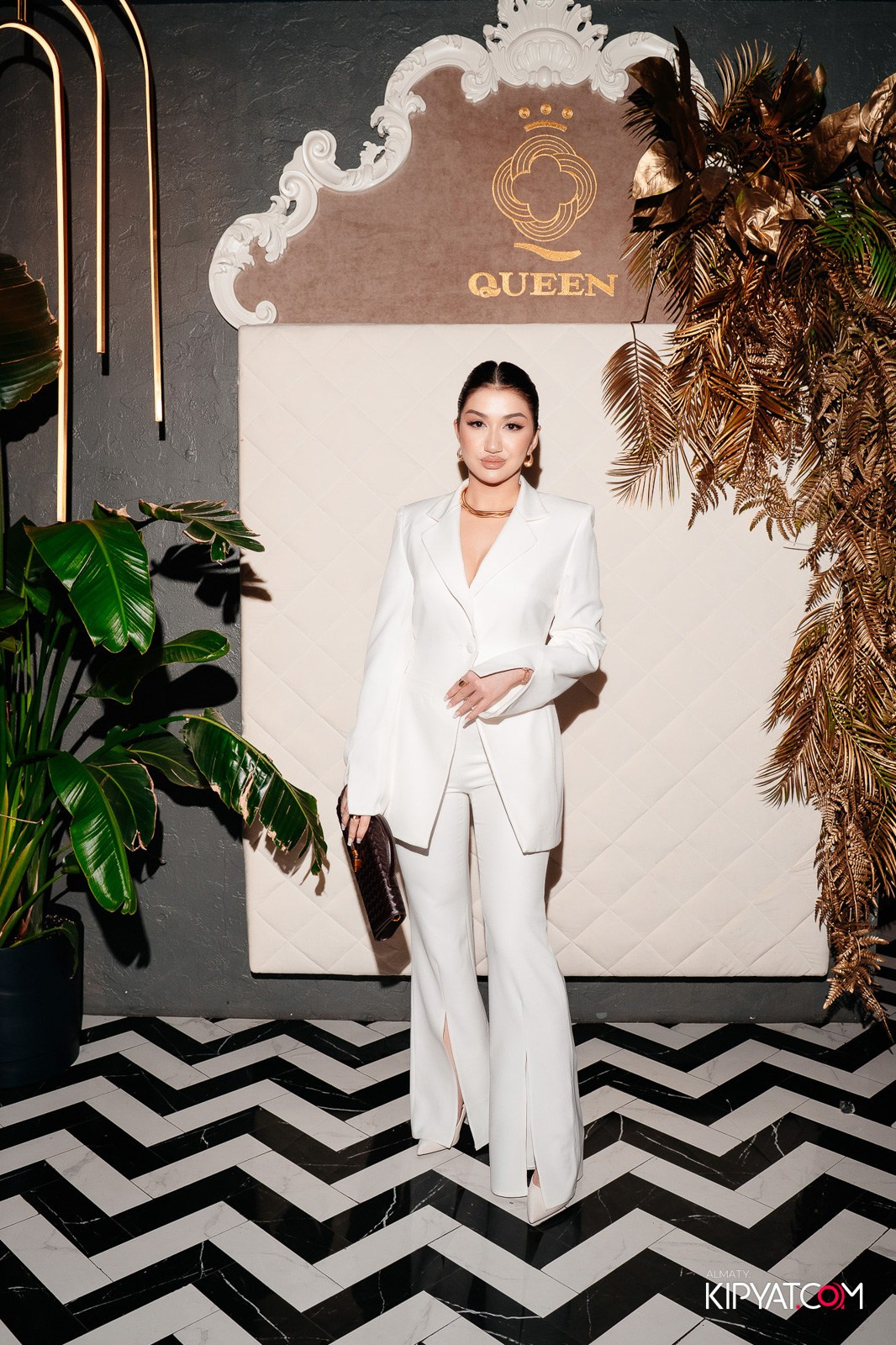 QUEEN. КИПЯТКОМ АЛМАТЫ!