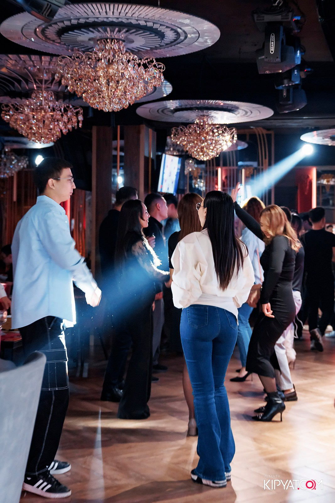 ЗАЯ, НА БИС. КИПЯТКОМ АЛМАТЫ!