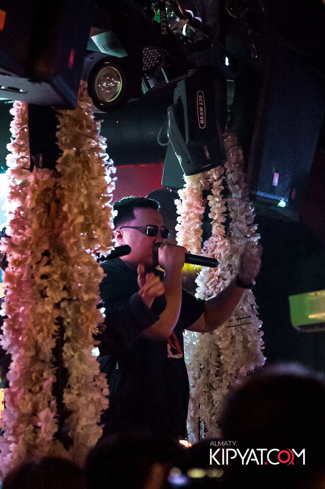 UYAT EMES BAR. КИПЯТКОМ АЛМАТЫ!