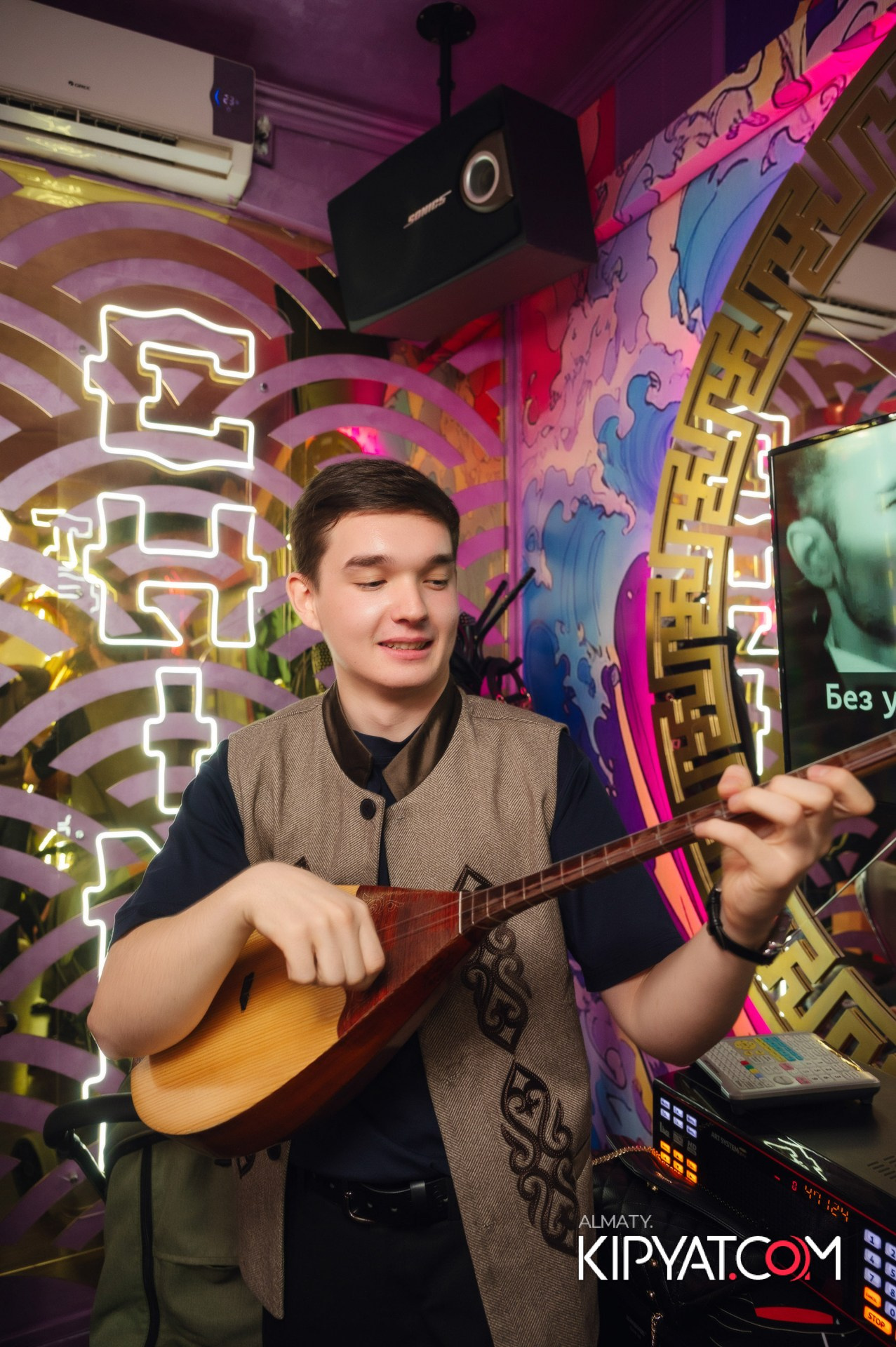 Ухо и медведь на Саина. КИПЯТКОМ АЛМАТЫ!