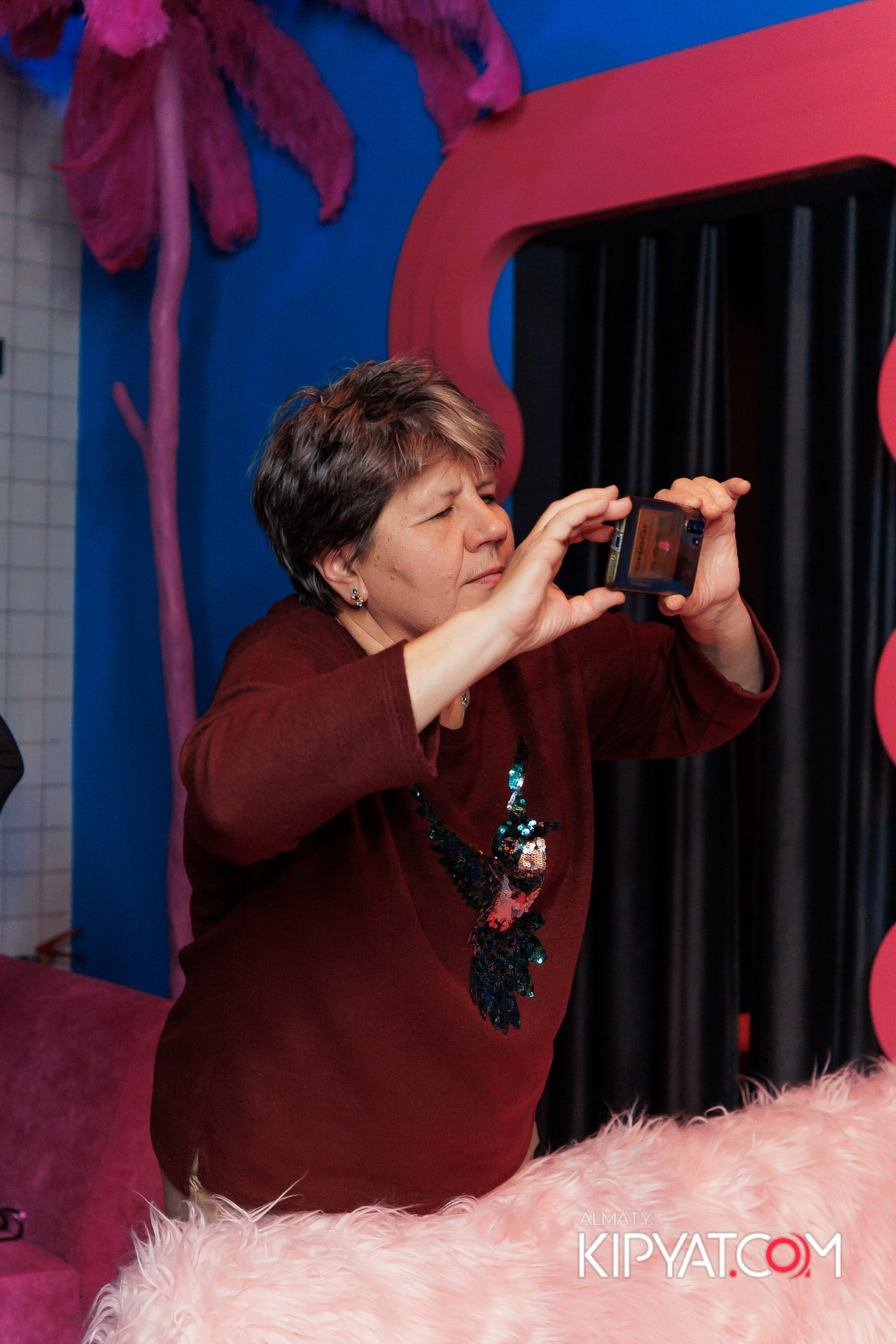 ПРЕЗЕНТАЦИЯ КНИГИ ВИКТОРА ЕЛИСЕЕВА. КИПЯТКОМ АЛМАТЫ!