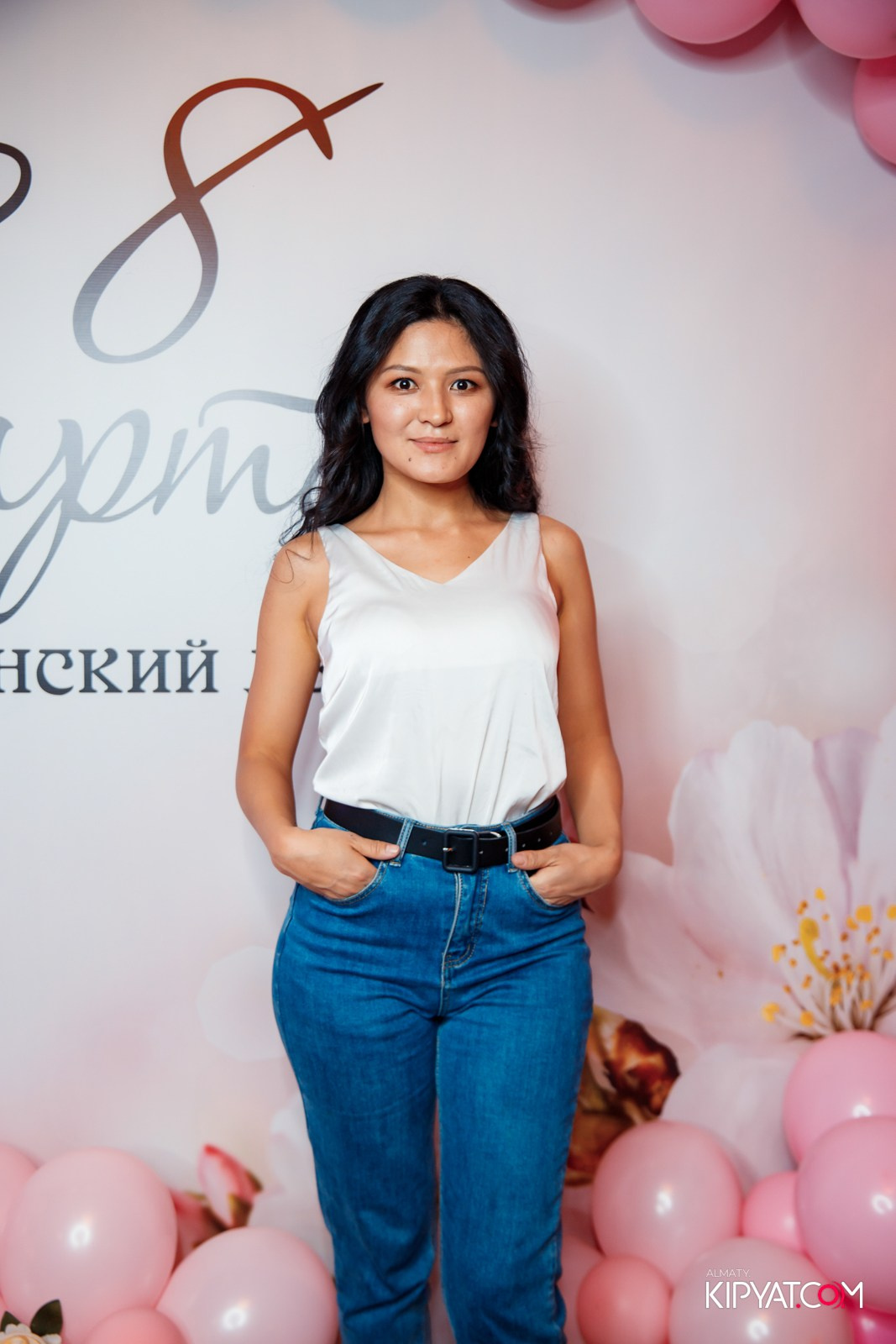 ГРУЗИНСКИЙ ДВОР НА КАБАНБАЙ БАТЫРА. КИПЯТКОМ АЛМАТЫ!