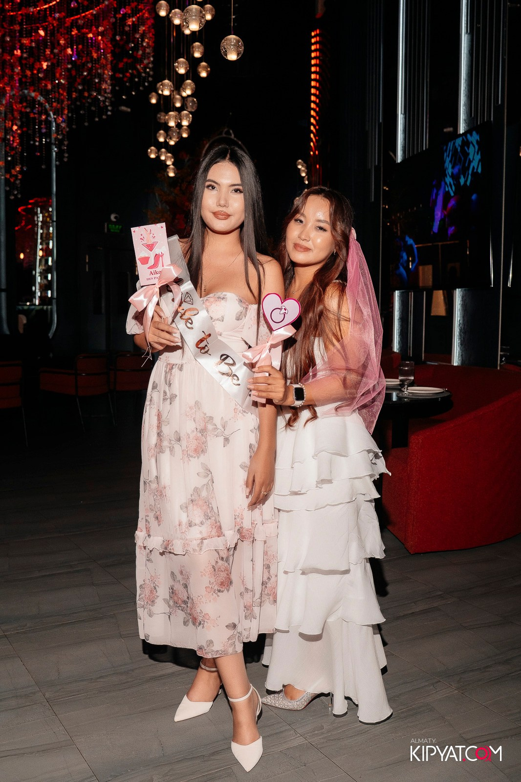 FRIENDS BAR & TERRACE. КИПЯТКОМ АЛМАТЫ!