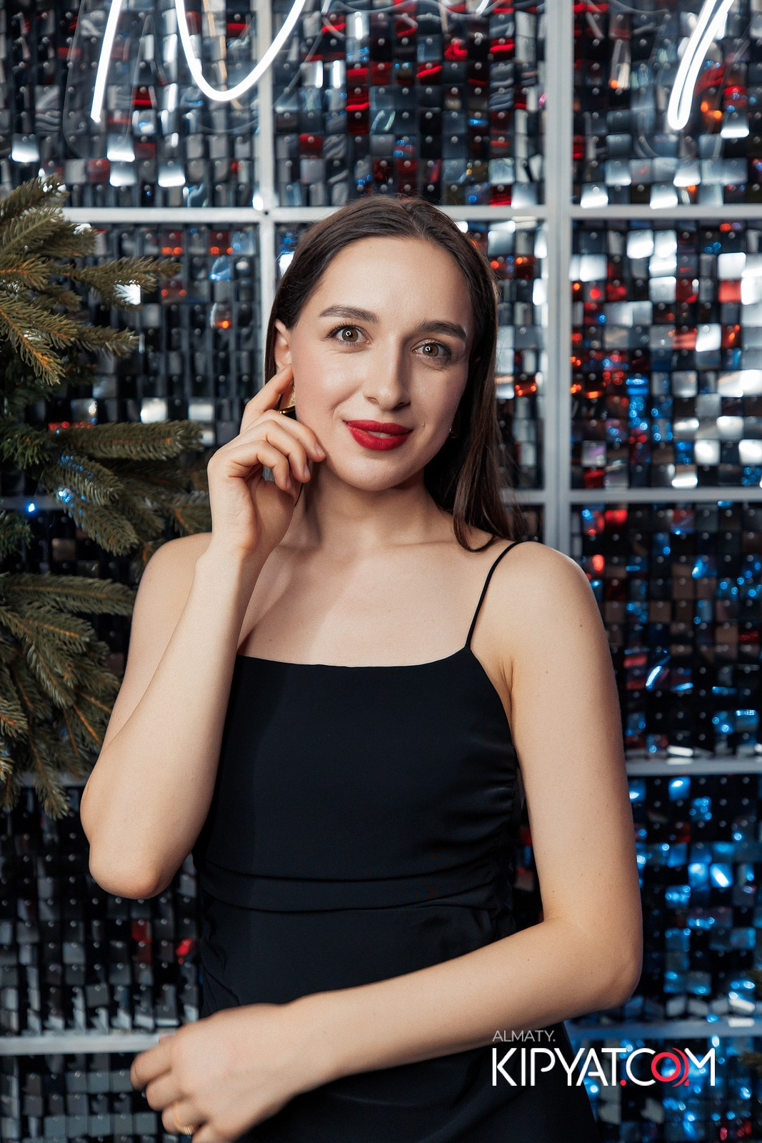 FRIENDS BAR & TERRACE. КИПЯТКОМ АЛМАТЫ!