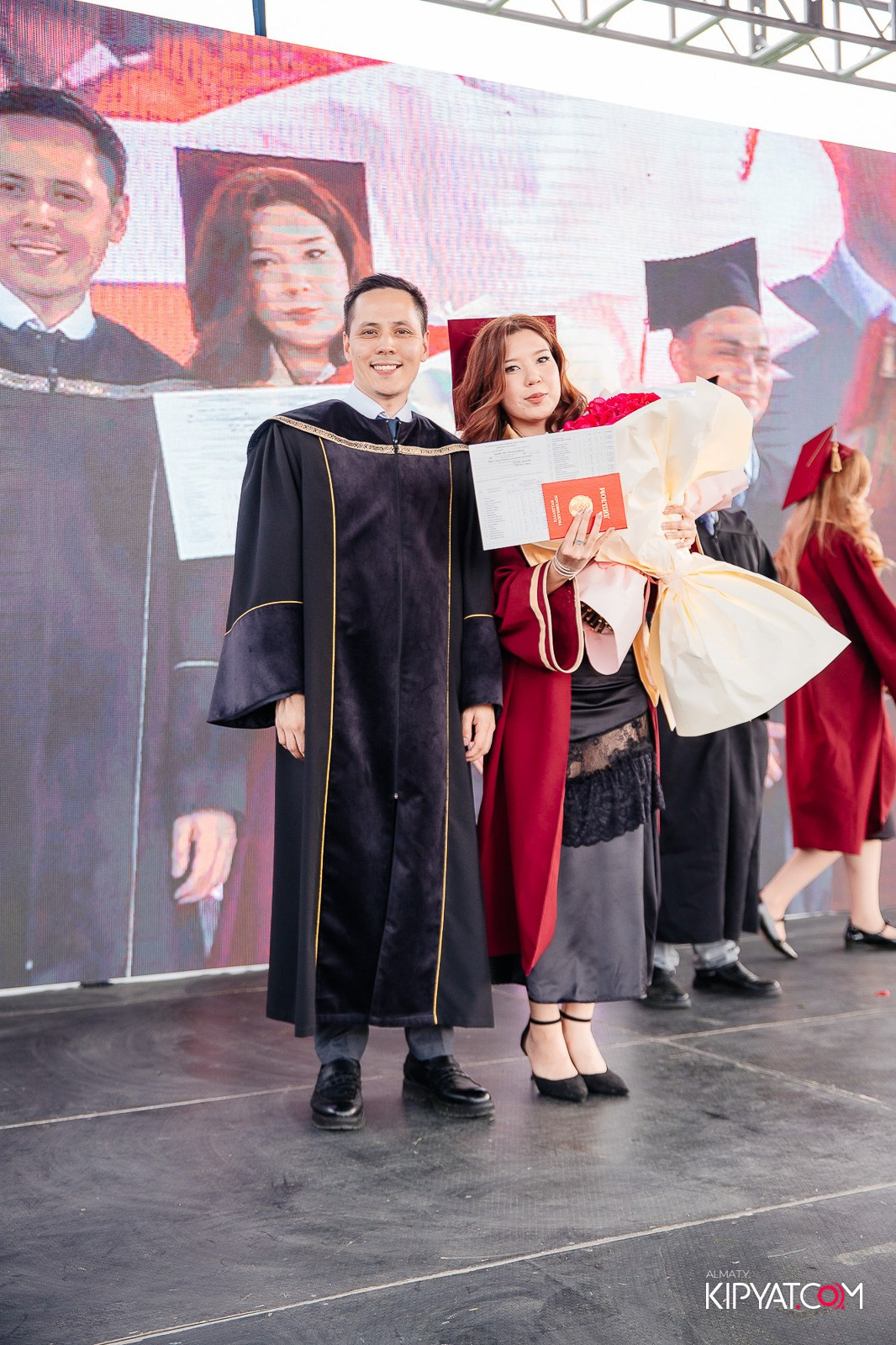 ВРУЧЕНИЕ ДИПЛОМОВ — НАРХОЗ КОЛЛЕДЖ. Part 3. КИПЯТКОМ АЛМАТЫ!