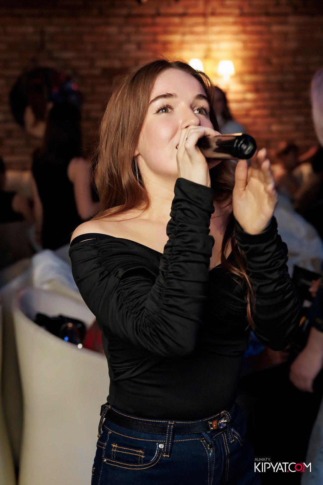 МУЗЫКАЛЬНОЕ ЛОТО В HIT RETRO. КИПЯТКОМ АЛМАТЫ! Фотосъемка мероприятий в Алматы