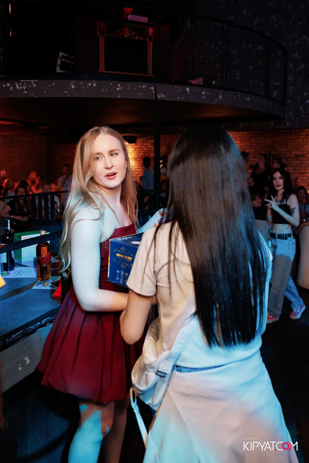 МУЗЫКАЛЬНОЕ ЛОТО В HIT RETRO. КИПЯТКОМ АЛМАТЫ!