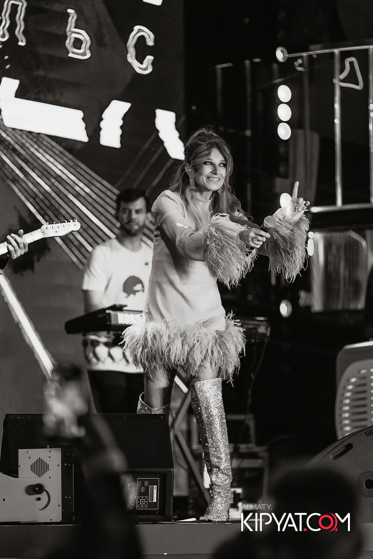 SANTA BARBARA — ВЫСТУПЛЕНИЕ ГРУППЫ REFLEX. КИПЯТКОМ АЛМАТЫ!