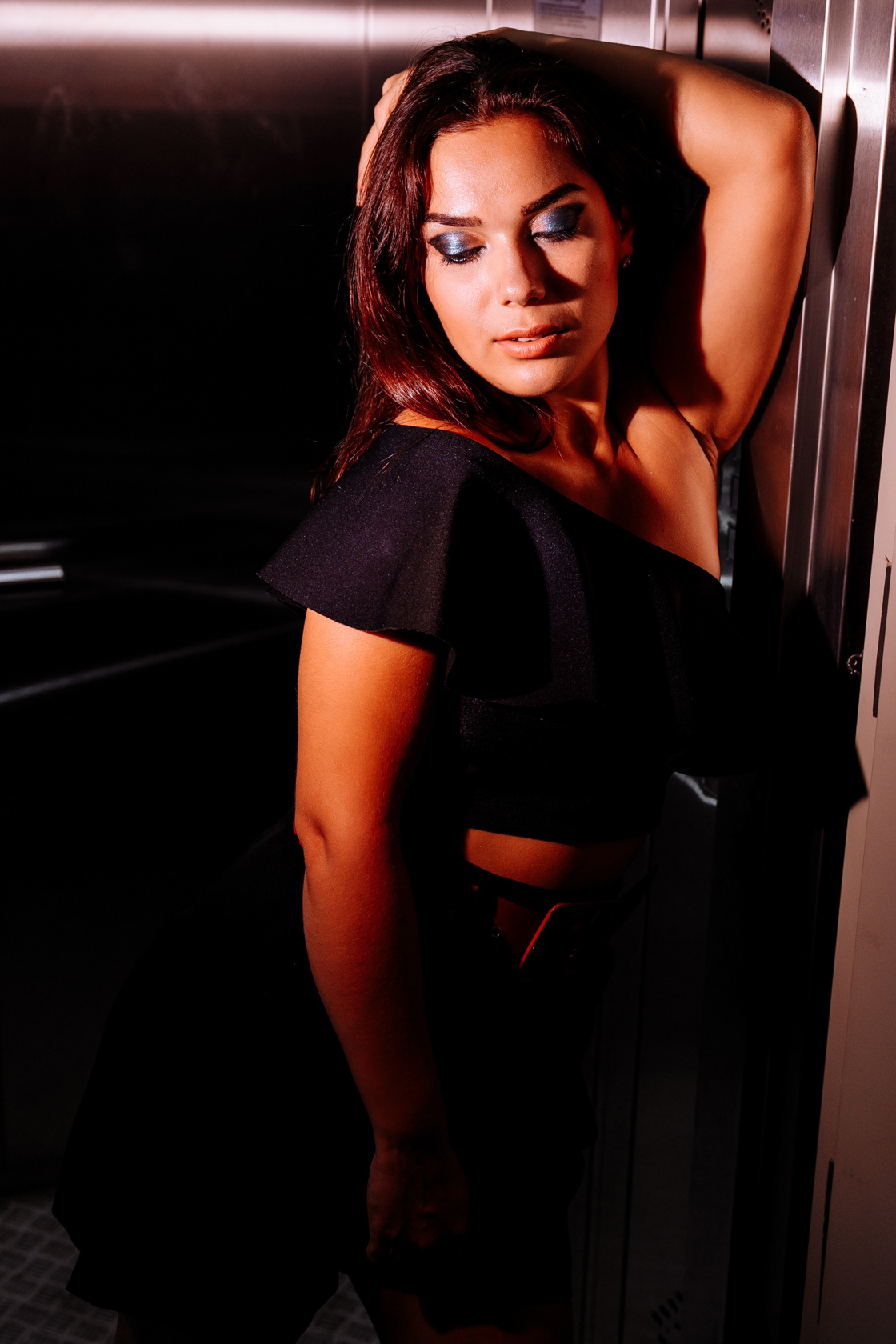 Непристойности в лифте. Никита Селиванов, свадебный фотограф в Воронеже