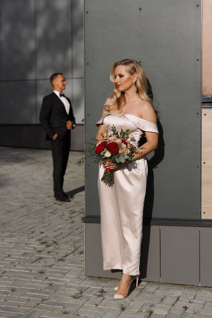 Примеры свадебных платьев. Модельер Евгений Бременев