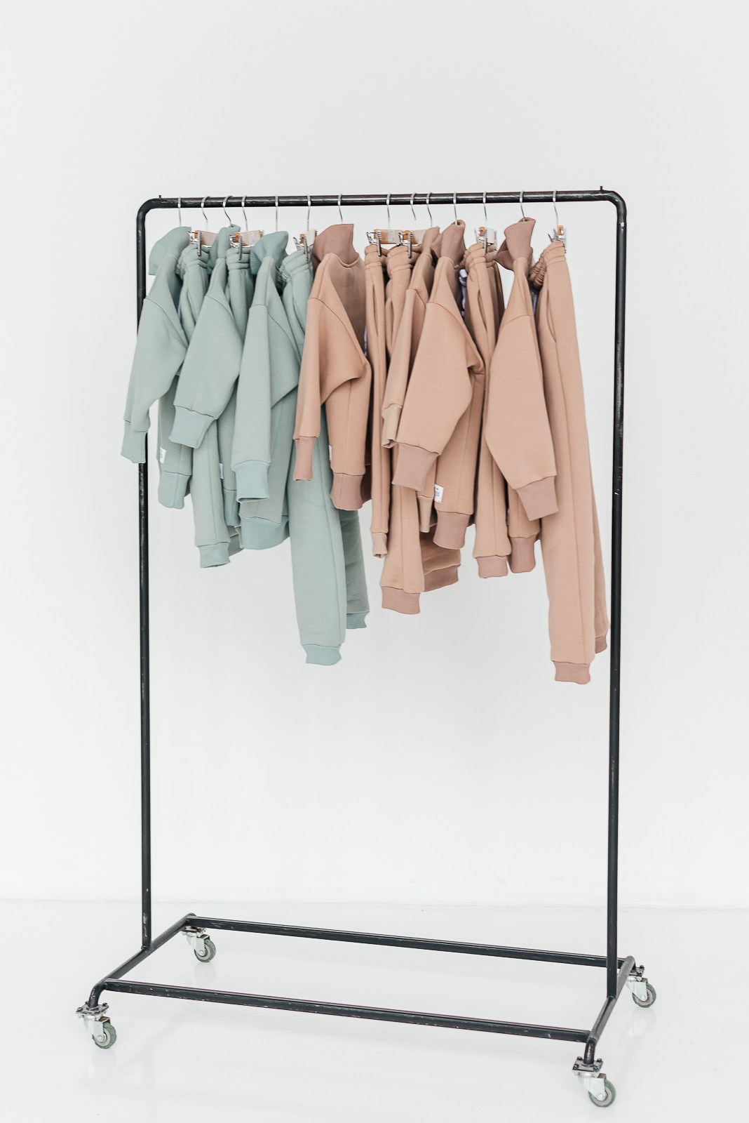 Каталожная съемка детской одежды. Фотограф в Новосибирске Юлия Туманова