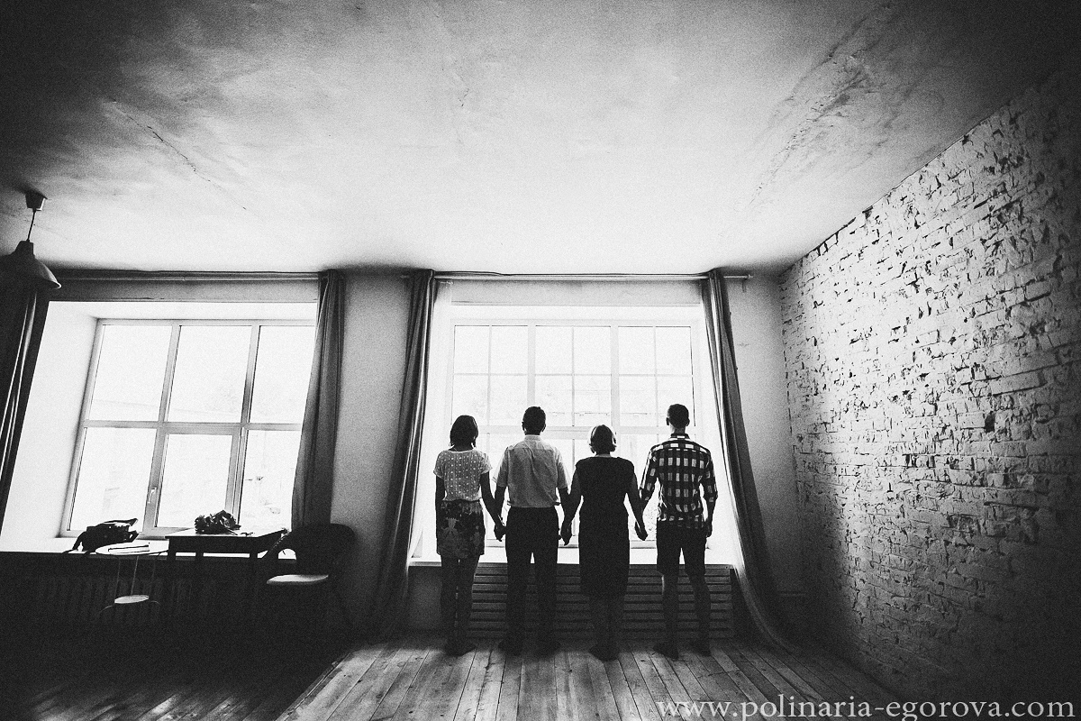 Яна дома. С семьей. Фотограф Полина Егорова город Тюмень