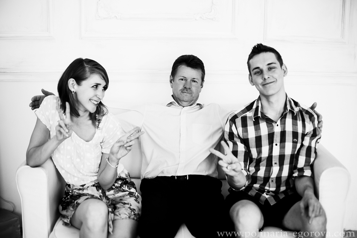 Яна дома. С семьей. Фотограф Полина Егорова город Тюмень