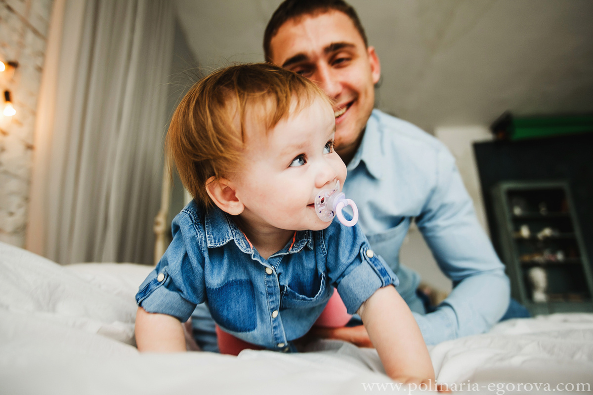 Алиса и родители. Фотограф Полина Егорова город Тюмень