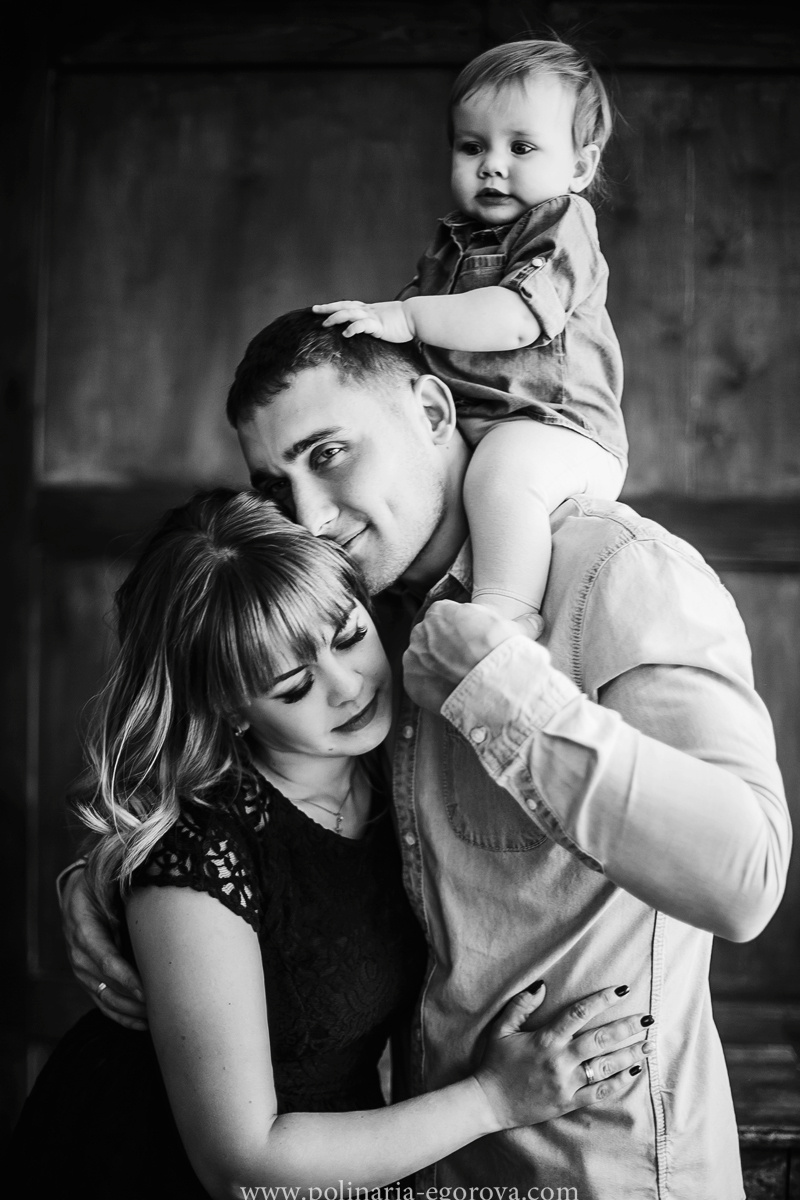 Алиса и родители. Фотограф Полина Егорова город Тюмень
