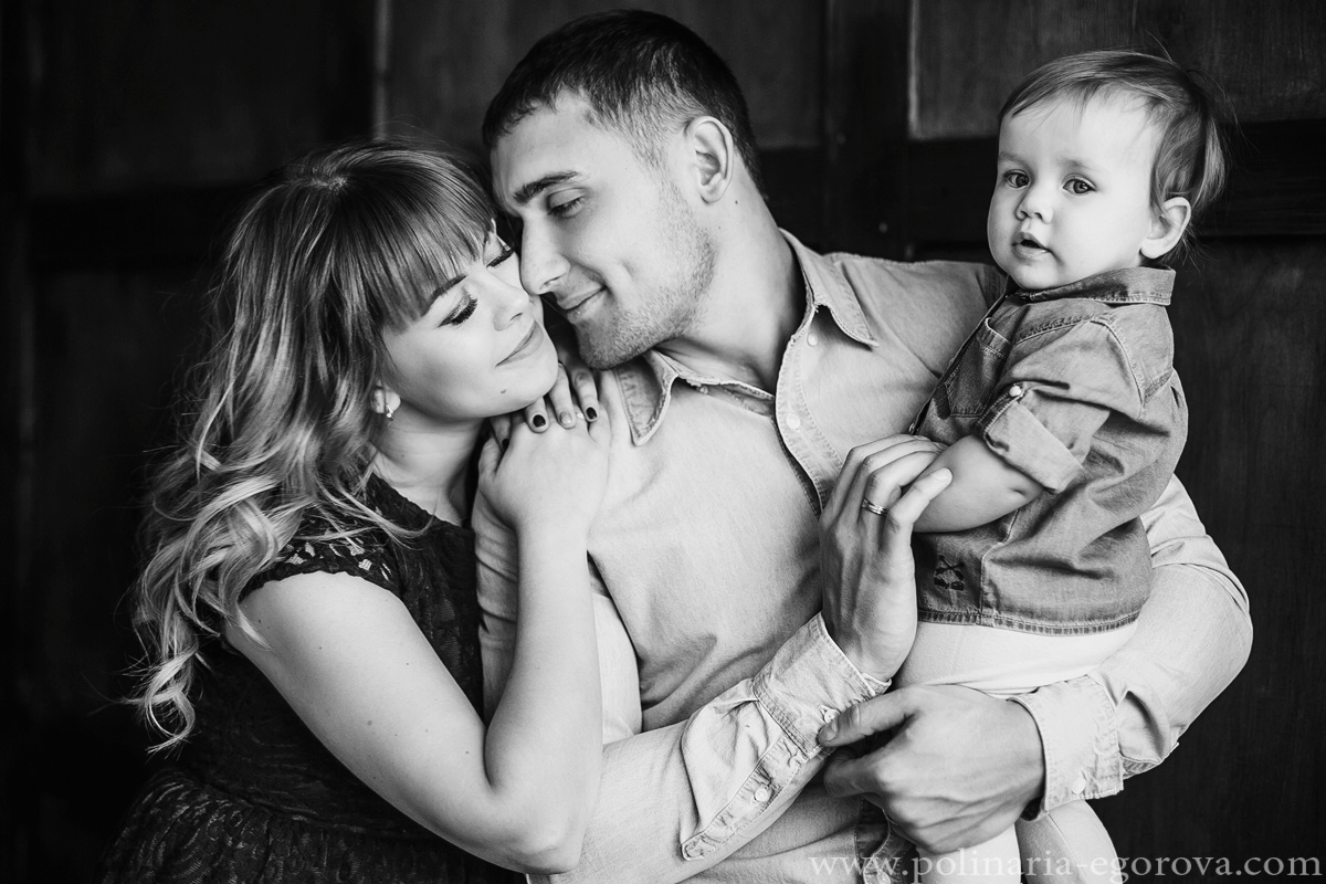 Алиса и родители. Фотограф Полина Егорова город Тюмень