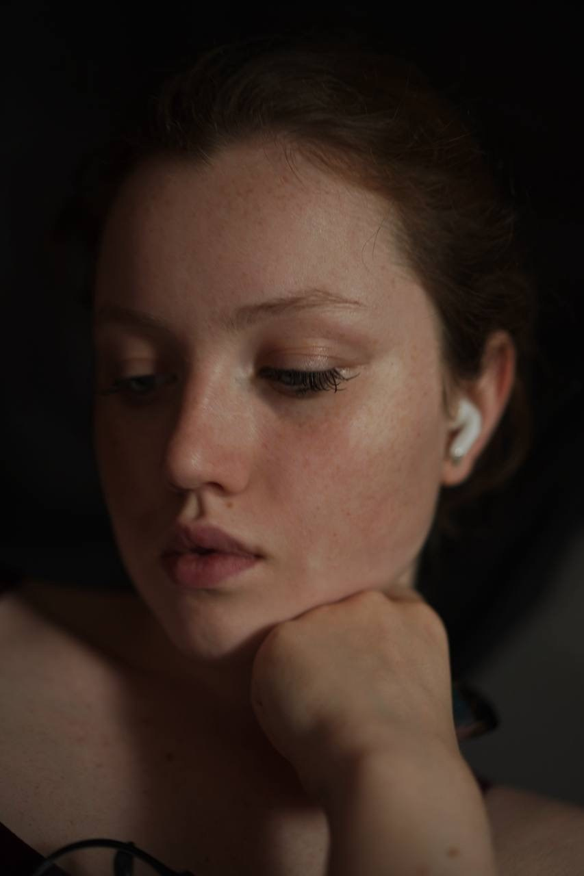 Полный метр «ЛИФТ В ПРОШЛОЕ». Фотограф, оператор и рилсмейкер в Москве — Ася Палагута