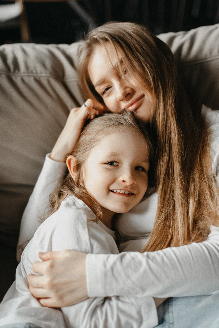 Костя, Яна, Кристина, Леон | дома