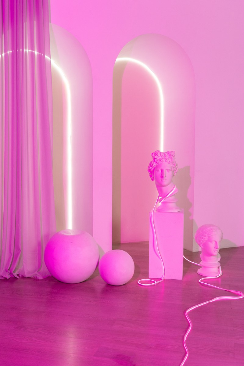 Зал Лофт в фотостудии Арт Рояль в Сургуте - идеальное место для семейных и индивидуальных фотосессий