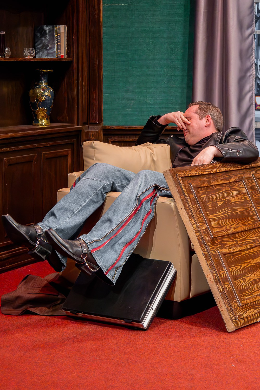 Премьера спектакля-комедии «Номер 13» в Театре Иллюзии. Семейный и свадебный фотограф в Москве и Домодедово Анна Авилочкина