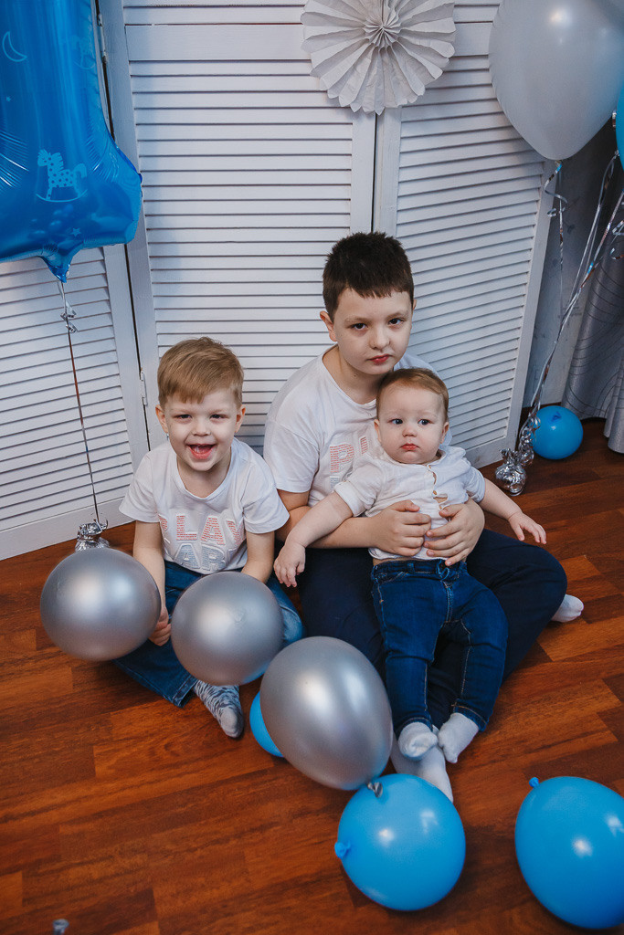 Годовасие Артема. Семейный фотограф Николаева Ольга