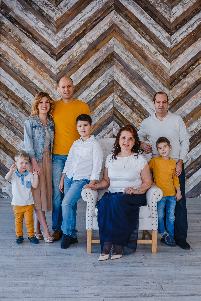 Константин, Валентина и их семья. Семейный фотограф Николаева Ольга