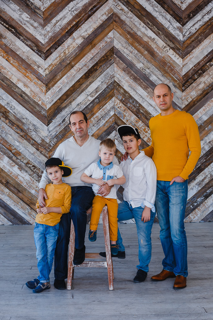 Константин, Валентина и их семья. Семейный фотограф Николаева Ольга