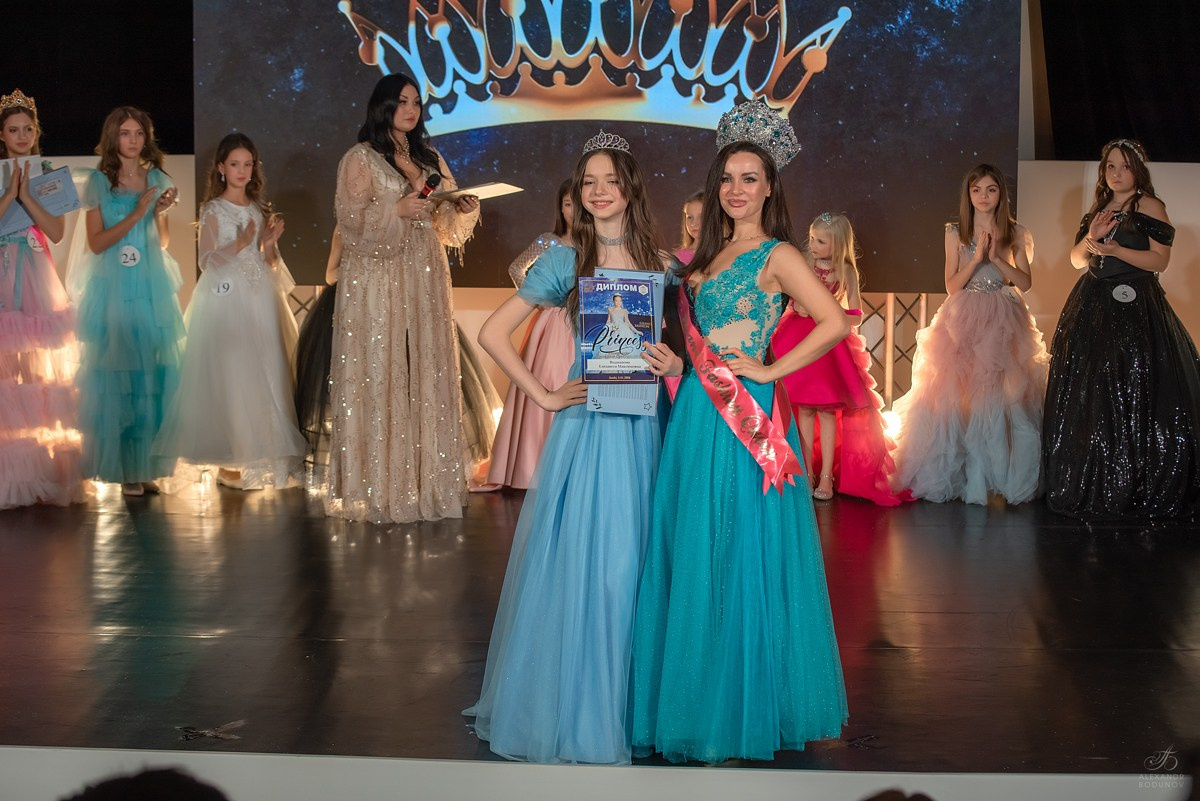 GrandFashionShow2024. Семейный и коммерческий фотограф в Сочи Александр Бодунов