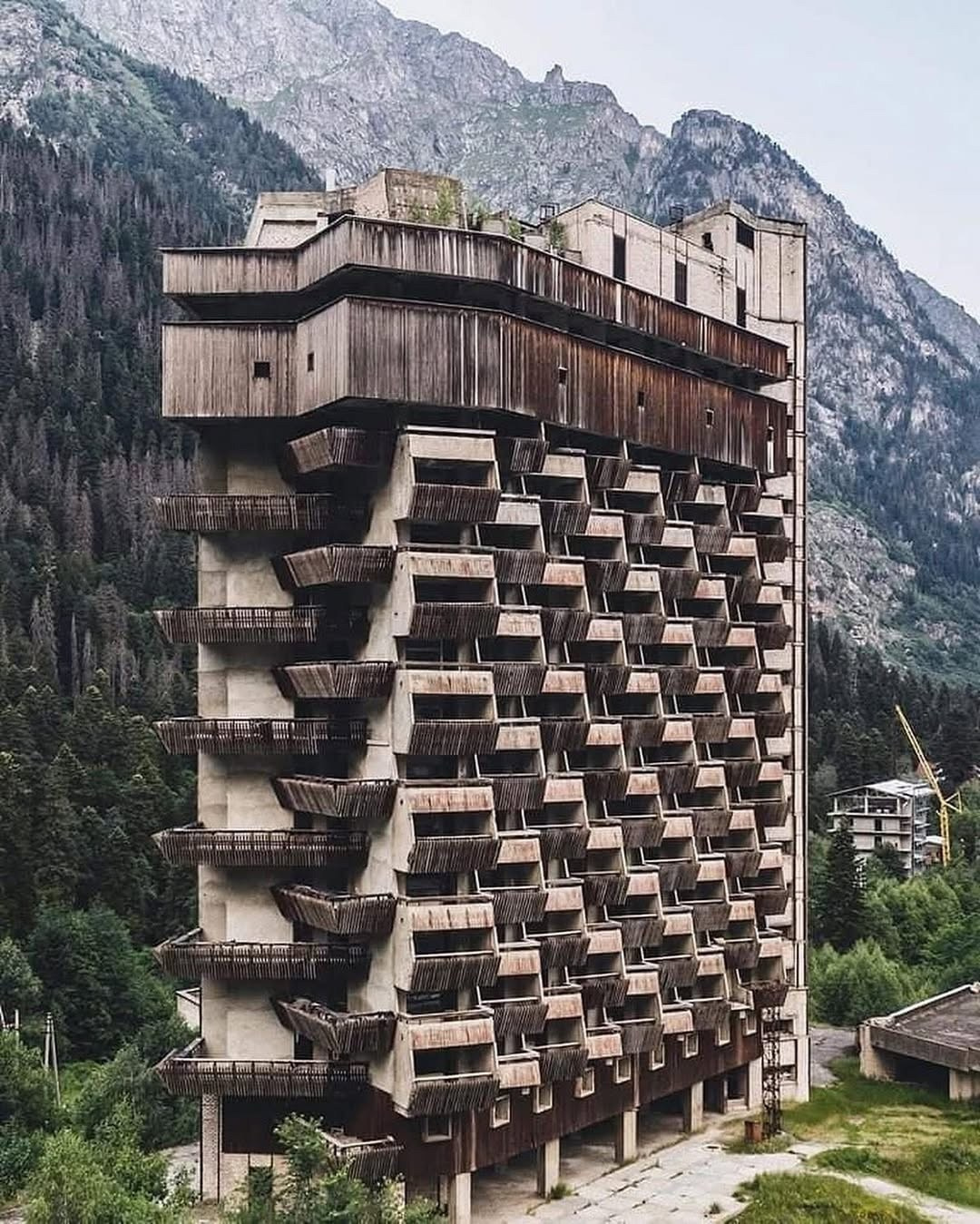 Аманауз — Домбай в Карачаево-Черкесии. Фотограф для маркетплейсов Михаил Бове