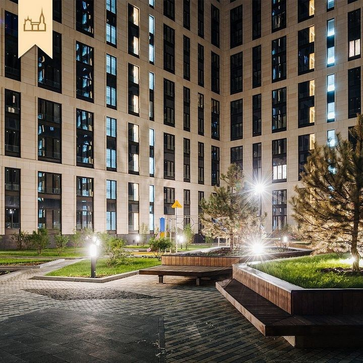 Фотосессия в БЦ Москвы — минималистичный интерьер и свет