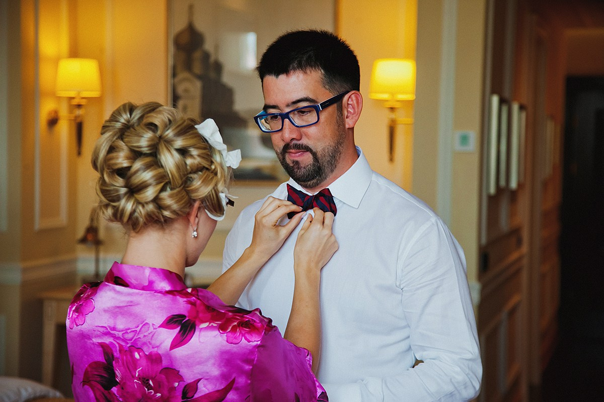 Москва. Свадебная романтическая прогулка Лены и Эндрю. Фотограф крещение венчание в Петербурге! Помогает подобрать храм и посоветовал душевного батюшку в СПб