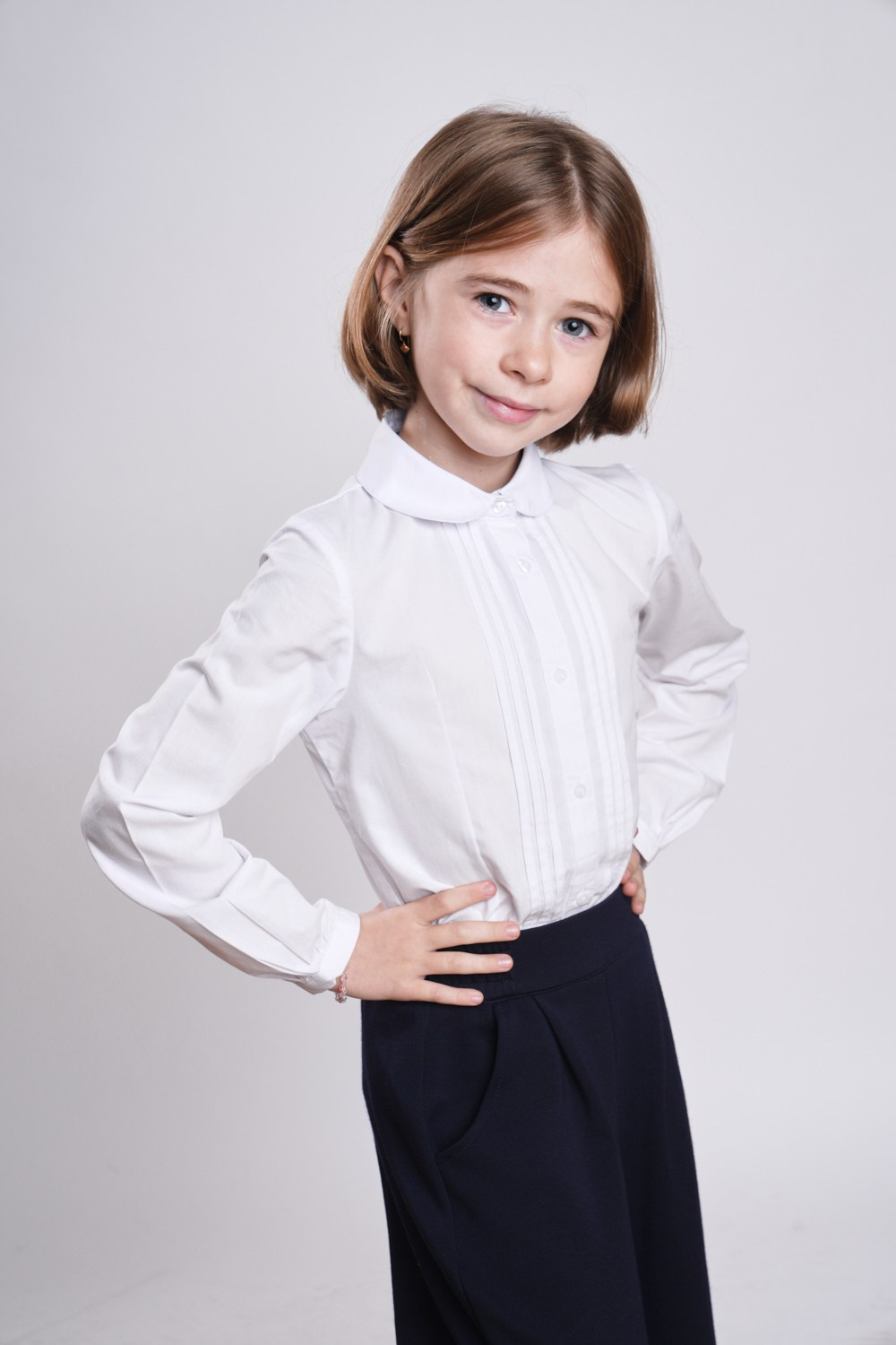 Фотосессия на белом фоне. Школьная фотография в Санкт-Петербурге, выпускные альбомы, фотосессии