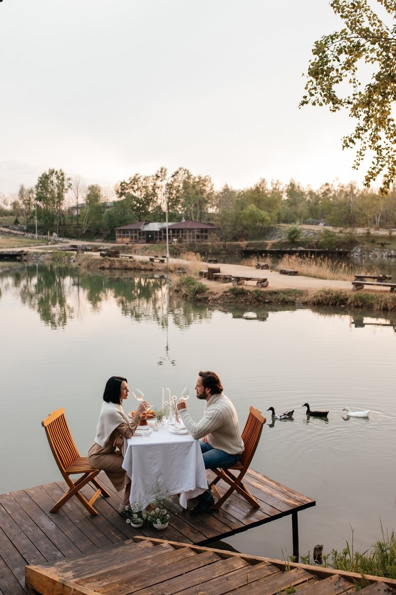 Свидание в парке "Озера" Владивосток. Организация свадеб и других мероприятий во Владивостоке от «Рядом быть»