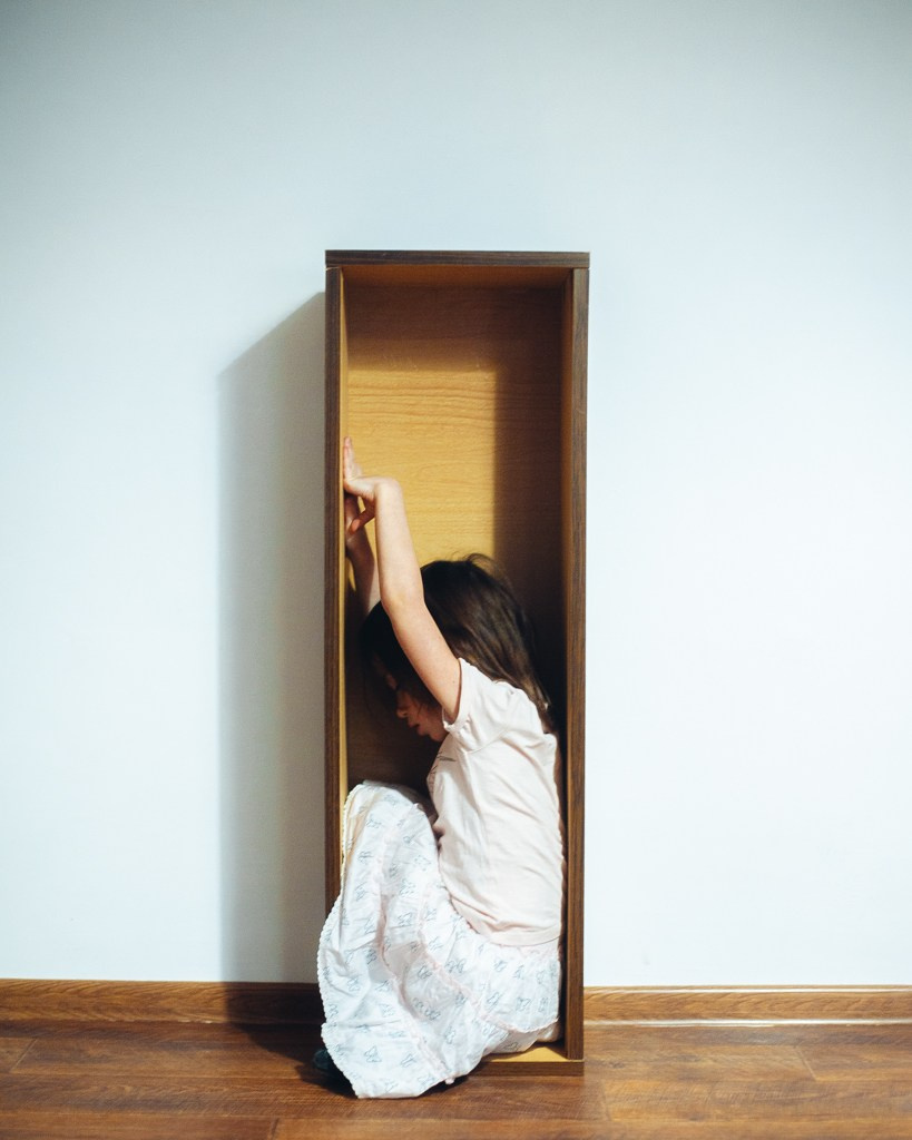 Дочка в студии. Фотограф Денис Денисов