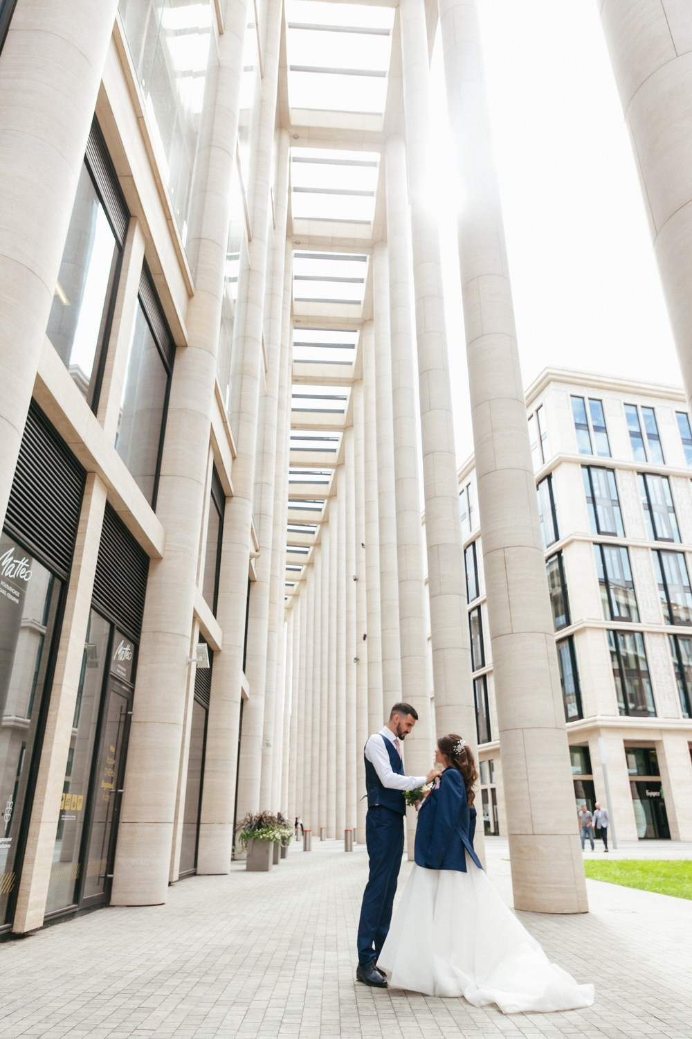 Свадебная фотопрогулка по СПб. Фотограф крещение венчание в Петербурге! Помогает подобрать храм и посоветовал душевного батюшку в СПб