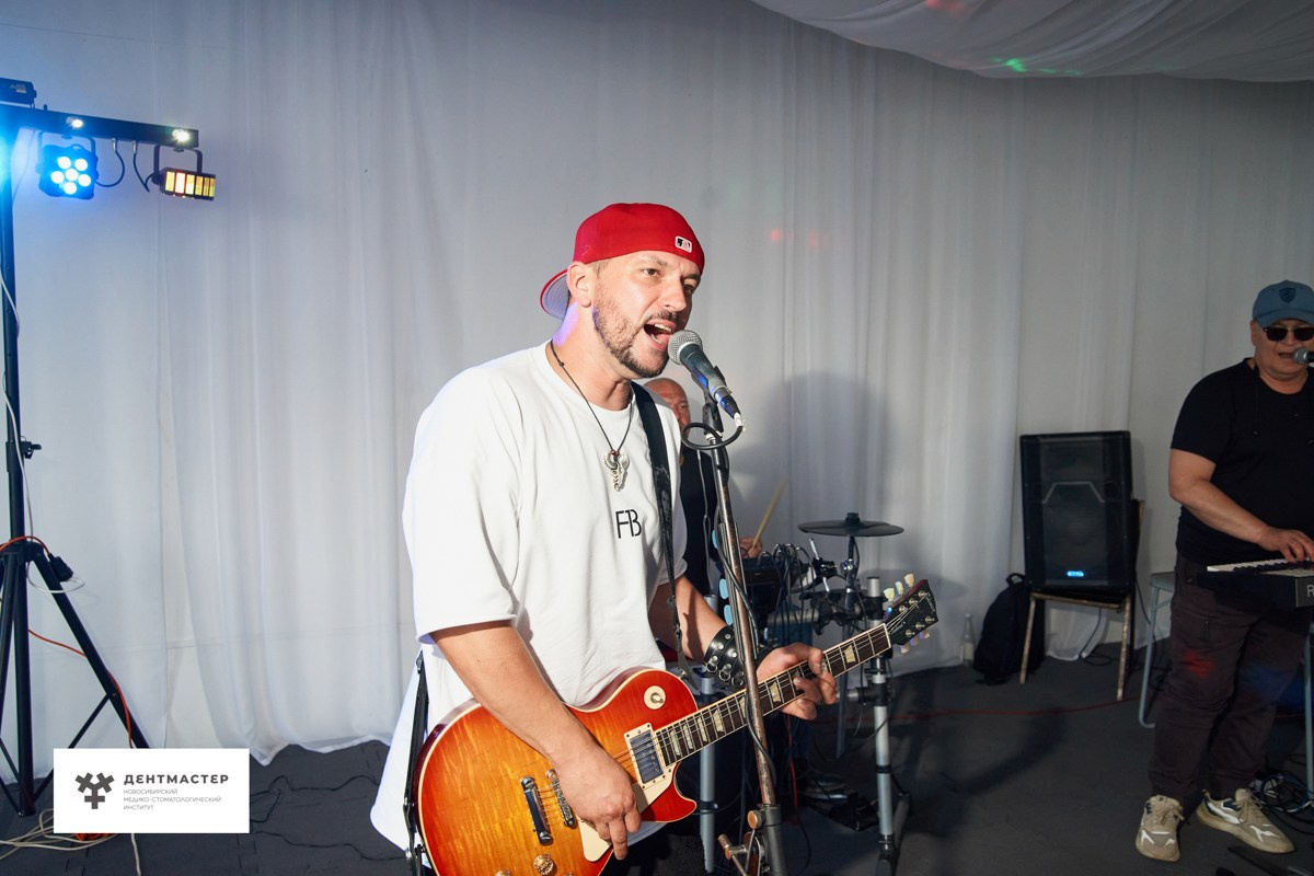 Репортаж с выпускного вечера мастерантуры Дентмастер. Репортажный и женский фотограф в Новосибирске