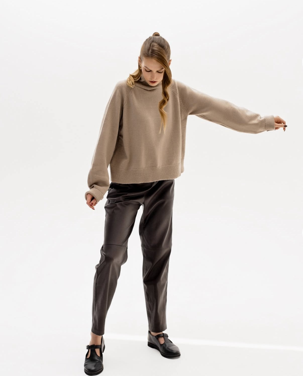 Для бренда DAMICHA. Фотограф для людей и их брендов