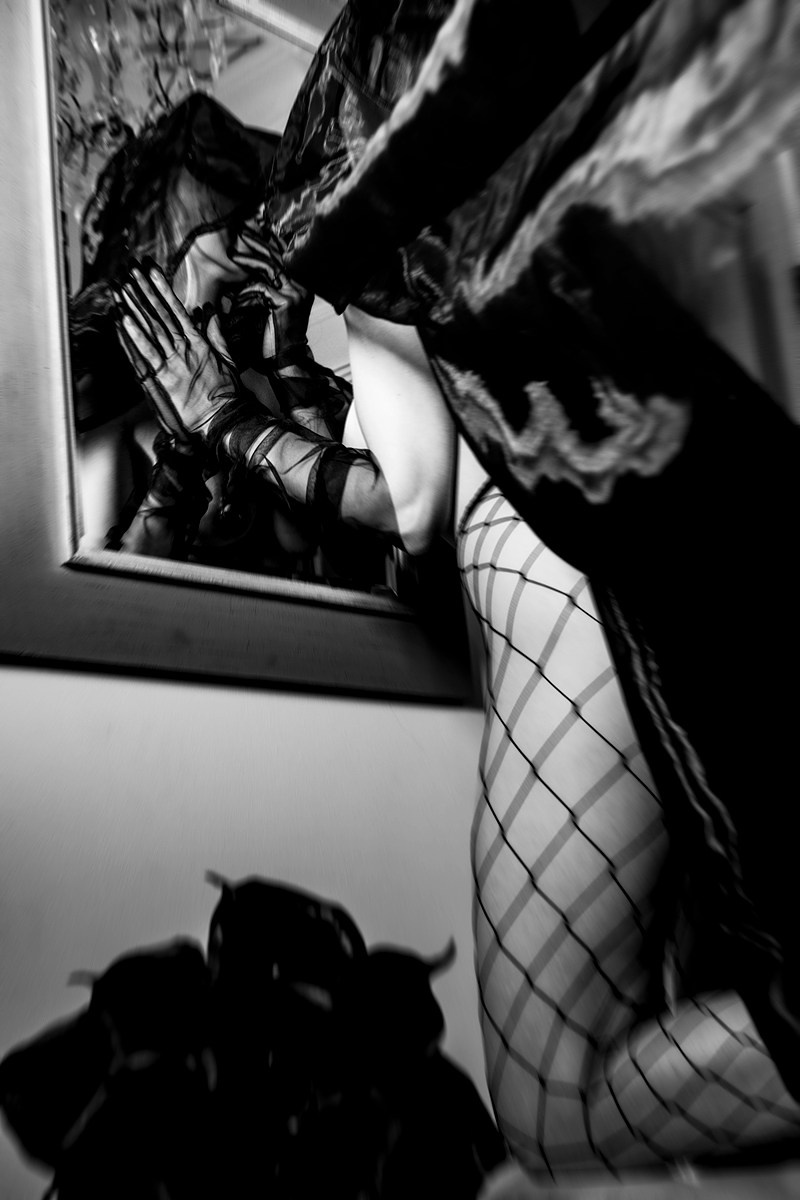 X. Эротико-драматический фотограф Маруся Скоробогатова