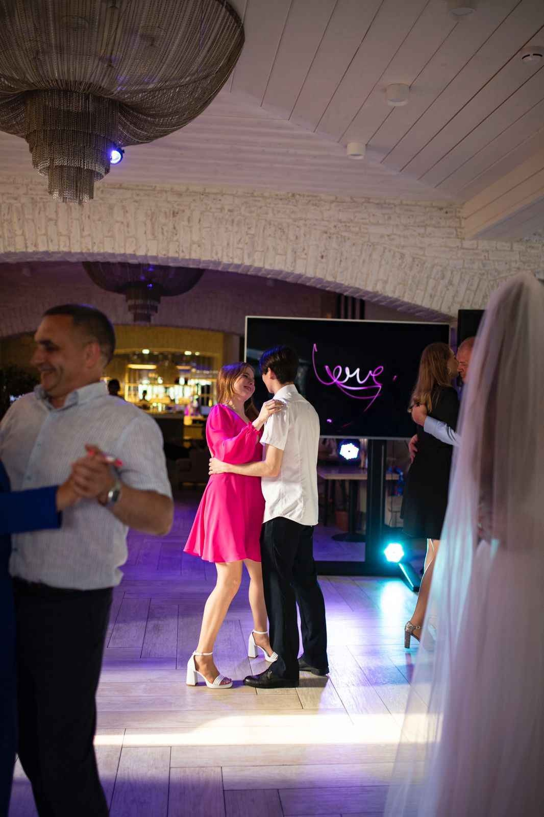 Фотограф Волкодав. Подрядчики и друзья сети свадебных площадок House for wedding