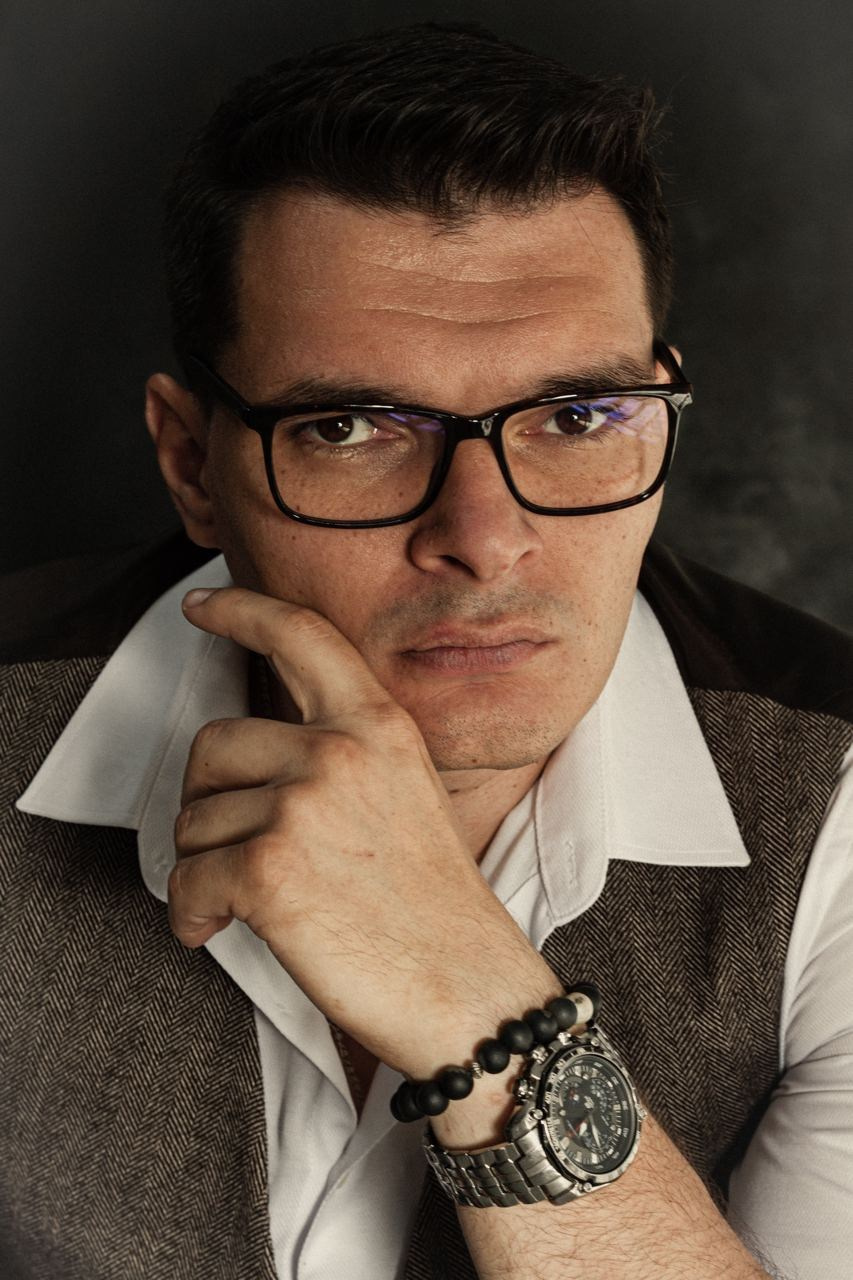 Портрет фотографа Владимира Шевченко. Позитивный контент-фотограф в Санкт-Петербурге Мария Устинова