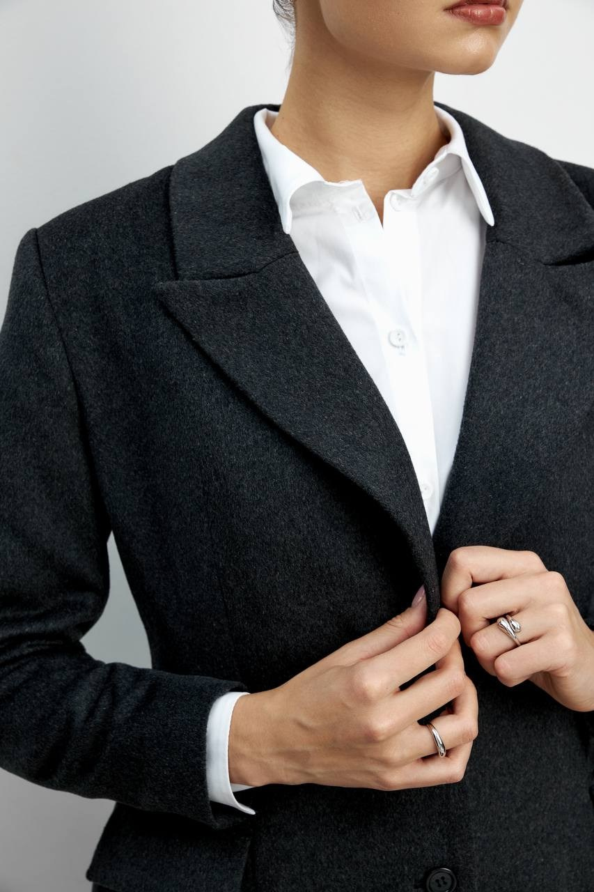 Олеся Е Размер S. Рост 181, Параметры: 86/61/89. LUNAPRO Дом стильных, сборных и индивидуальных съемок для брендов