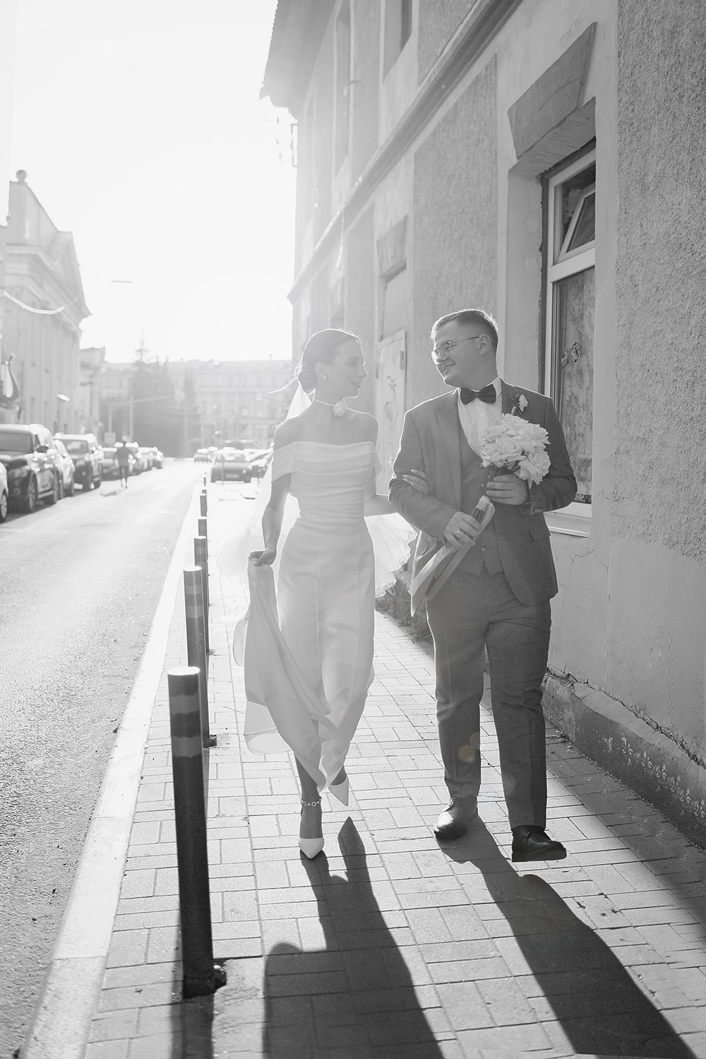 Свадебная осенняя фотосессия Ивана и Лидии в городе. Свадебный и репортажный фотограф в Ярославле и Санкт-Петербурге Роман Микрюков