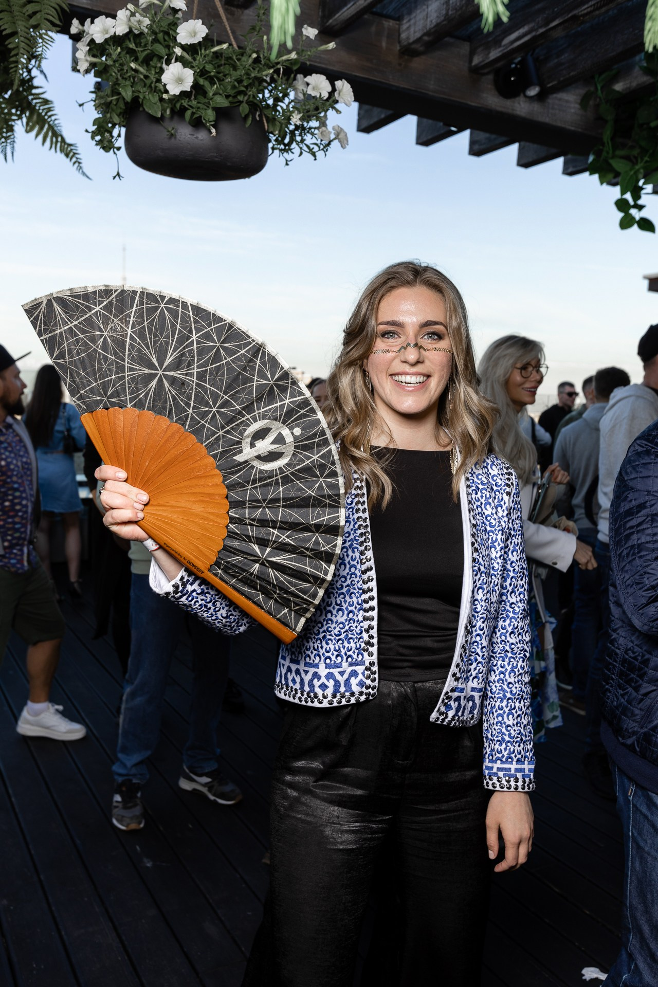 Odyssey partry. Ещё не вечер Viktor Petrov Birthday. Фотограф в Санкт-Петербурге — Сергей Петров